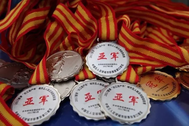 赵继伟胡明轩合计9投0中得2分 7次失误太致命